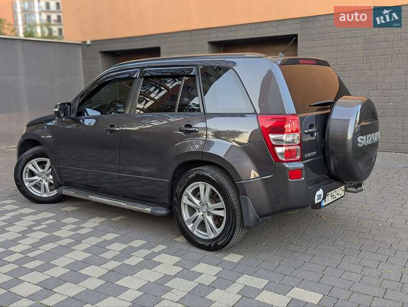 Позашляховик / Кросовер Suzuki Grand Vitara 2008 в Івано-Франківську