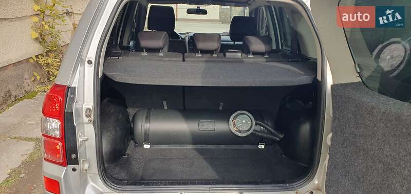 Внедорожник / Кроссовер Suzuki Grand Vitara 2011 в Ивано-Франковске