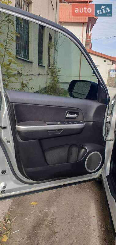 Внедорожник / Кроссовер Suzuki Grand Vitara 2011 в Ивано-Франковске