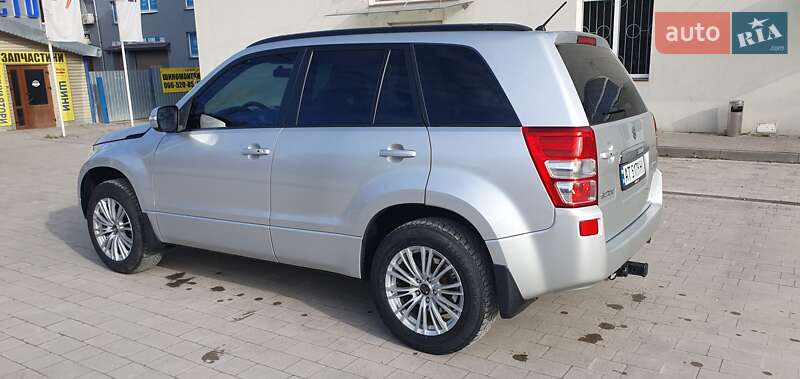 Внедорожник / Кроссовер Suzuki Grand Vitara 2011 в Ивано-Франковске