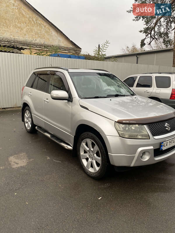 Внедорожник / Кроссовер Suzuki Grand Vitara 2008 в Киеве