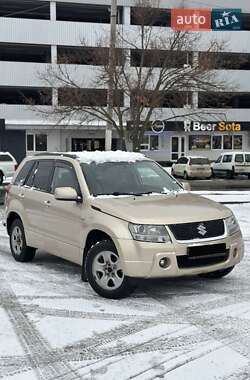 Внедорожник / Кроссовер Suzuki Grand Vitara 2006 в Полтаве