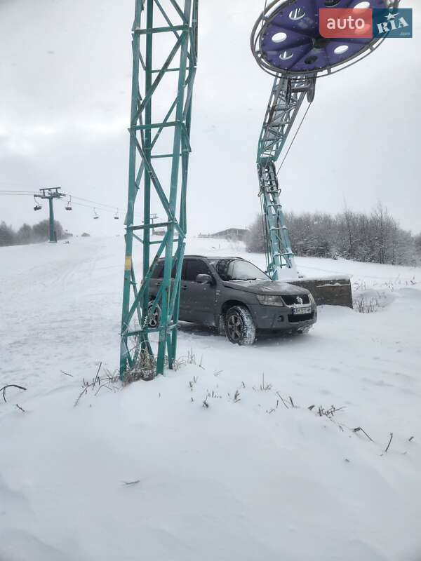 Внедорожник / Кроссовер Suzuki Grand Vitara 2007 в Ждениеве фото 2 Внедорожник / Кроссовер Suzuki Grand Vitara 2007 в Ждениеве