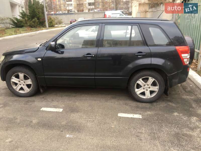 Внедорожник / Кроссовер Suzuki Grand Vitara 2007 в Киеве