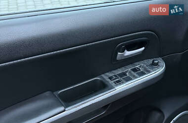 Позашляховик / Кросовер Suzuki Grand Vitara 2010 в 