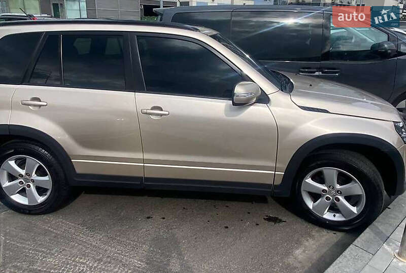 Suzuki Grand Vitara 2012