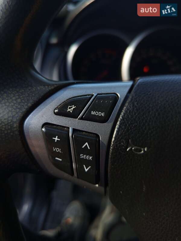 Внедорожник / Кроссовер Suzuki Grand Vitara 2009 в Надворной