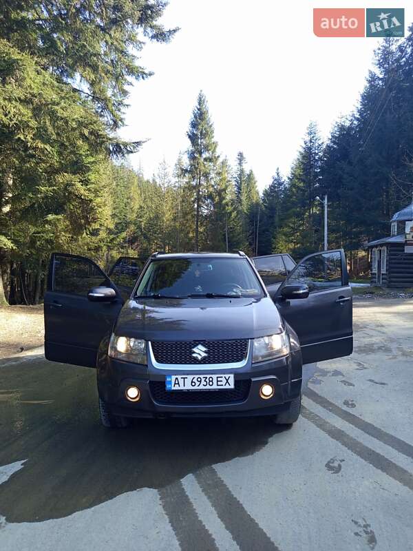Внедорожник / Кроссовер Suzuki Grand Vitara 2009 в Надворной