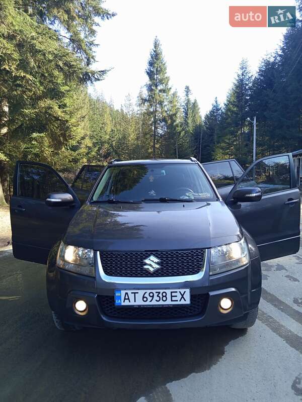 Внедорожник / Кроссовер Suzuki Grand Vitara 2009 в Надворной
