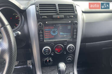 Внедорожник / Кроссовер Suzuki Grand Vitara 2010 в 