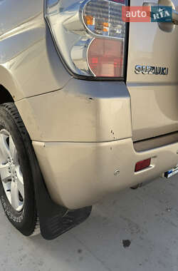 Внедорожник / Кроссовер Suzuki Grand Vitara 2010 в 