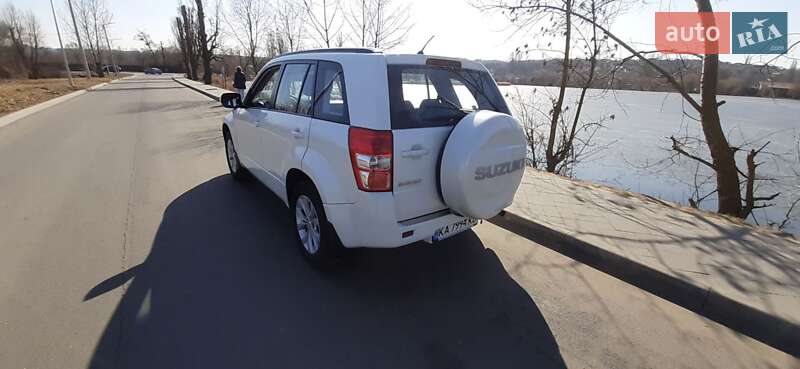 Внедорожник / Кроссовер Suzuki Grand Vitara 2013 в Василькове