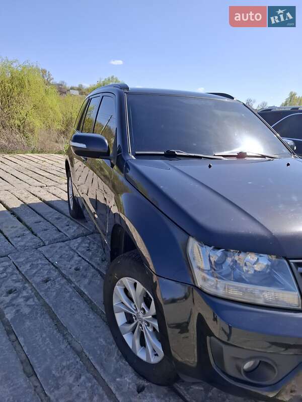 Позашляховик / Кросовер Suzuki Grand Vitara 2014 в Люботині