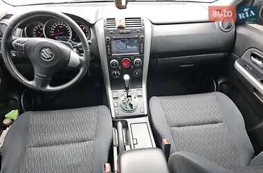Внедорожник / Кроссовер Suzuki Grand Vitara 2013 в 