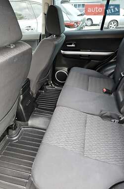 Внедорожник / Кроссовер Suzuki Grand Vitara 2013 в 