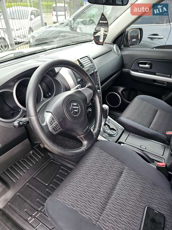 Позашляховик / Кросовер Suzuki Grand Vitara 2013 в Києві