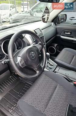 Внедорожник / Кроссовер Suzuki Grand Vitara 2013 в 