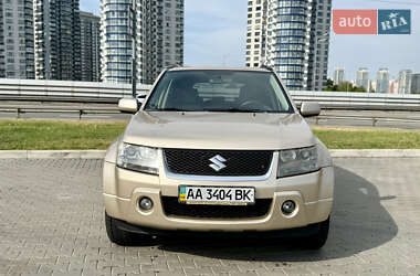Позашляховик / Кросовер Suzuki Grand Vitara 2006 в 