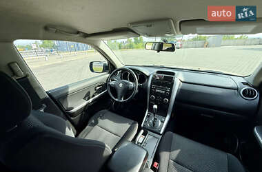 Позашляховик / Кросовер Suzuki Grand Vitara 2006 в 