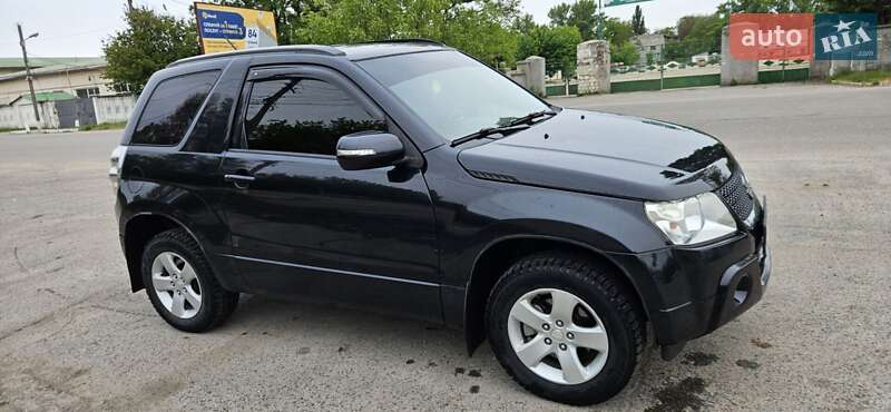 Позашляховик / Кросовер Suzuki Grand Vitara 2010 в 