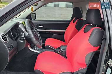 Позашляховик / Кросовер Suzuki Grand Vitara 2010 в 