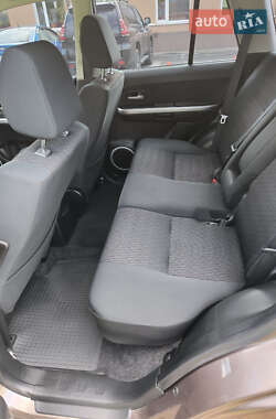 Внедорожник / Кроссовер Suzuki Grand Vitara 2014 в 