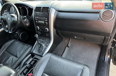Позашляховик / Кросовер Suzuki Grand Vitara 2009 в 