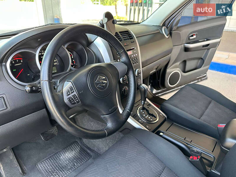 Внедорожник / Кроссовер Suzuki Grand Vitara 2016 в Днепре