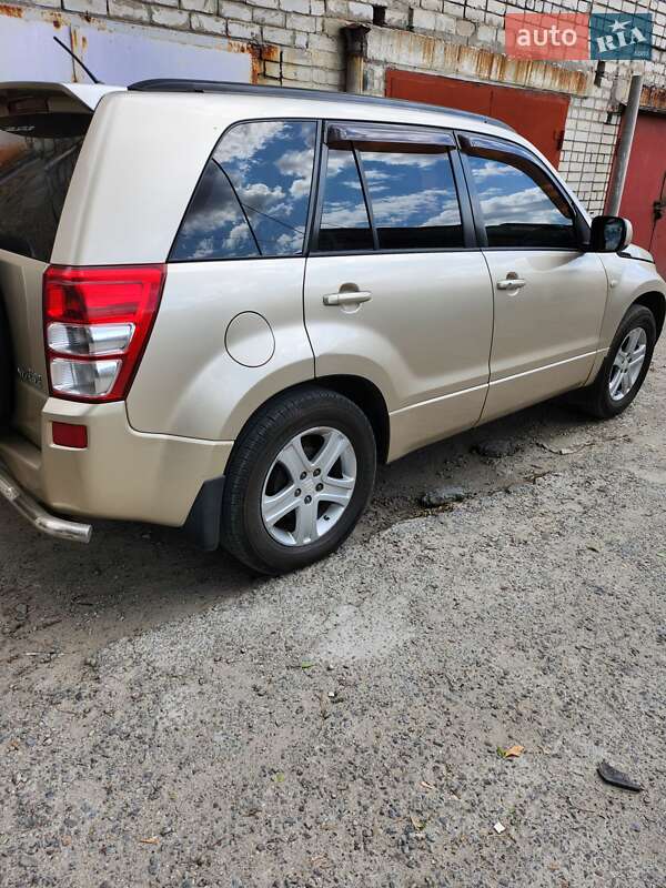 Позашляховик / Кросовер Suzuki Grand Vitara 2006 в Дніпрі
