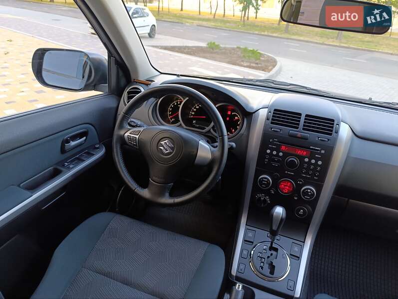Позашляховик / Кросовер Suzuki Grand Vitara 2017 в Миколаєві