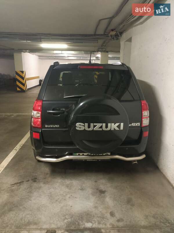 Внедорожник / Кроссовер Suzuki Grand Vitara 2006 в Киеве