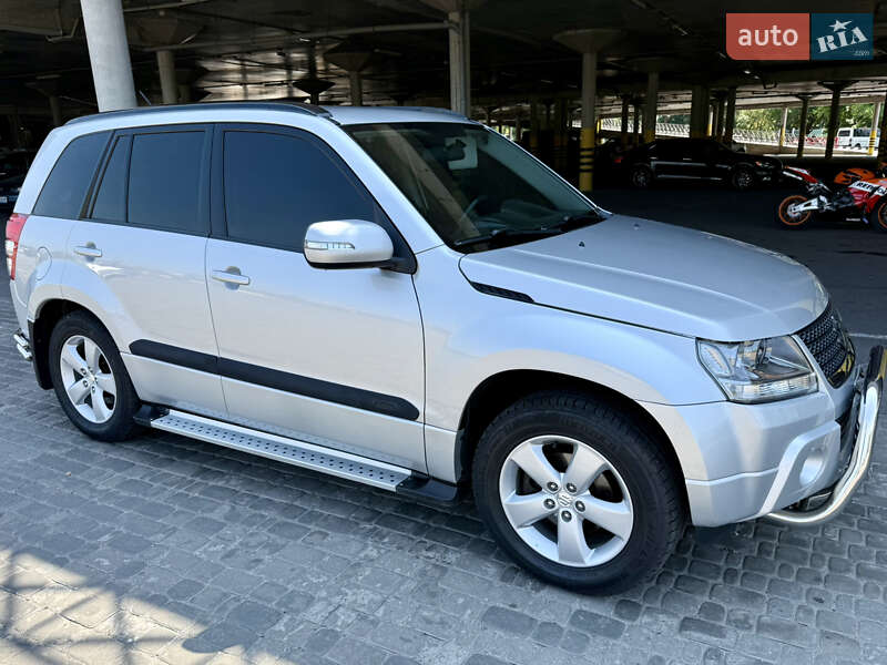 Позашляховик / Кросовер Suzuki Grand Vitara 2008 в Харкові