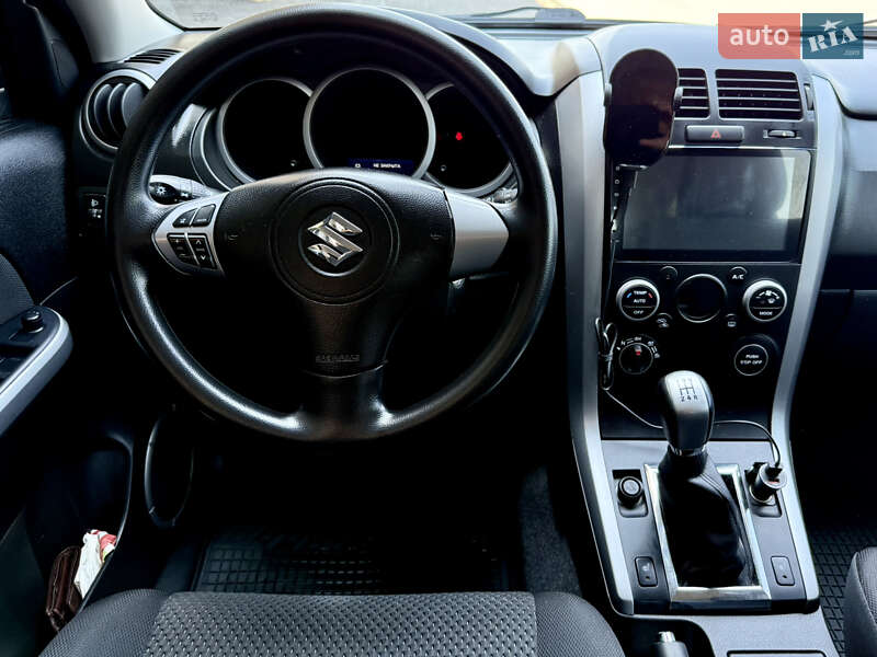 Позашляховик / Кросовер Suzuki Grand Vitara 2008 в Харкові