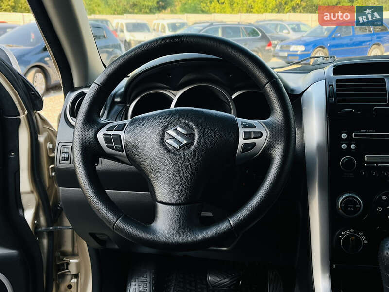 Внедорожник / Кроссовер Suzuki Grand Vitara 2006 в Харькове
