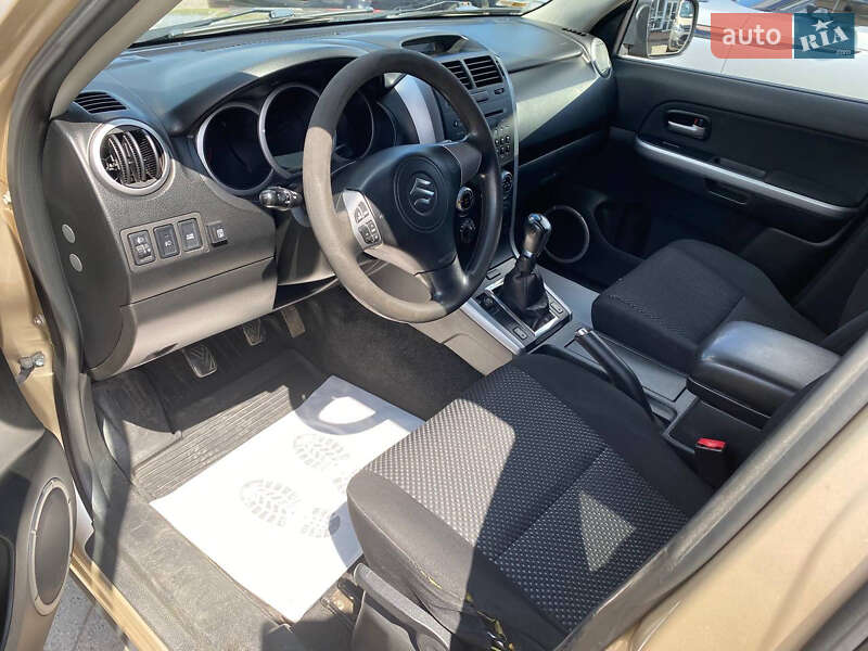 Внедорожник / Кроссовер Suzuki Grand Vitara 2006 в Житомире