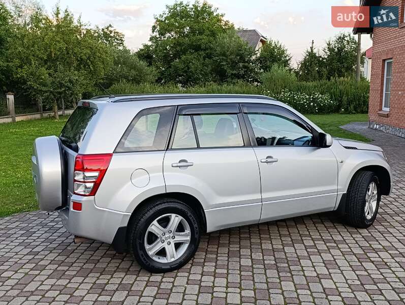 Внедорожник / Кроссовер Suzuki Grand Vitara 2006 в Калуше