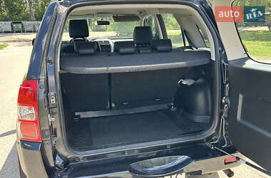Внедорожник / Кроссовер Suzuki Grand Vitara 2013 в 