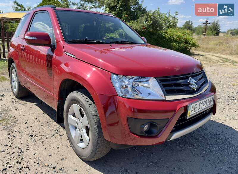 Внедорожник / Кроссовер Suzuki Grand Vitara 2013 в Софиевке