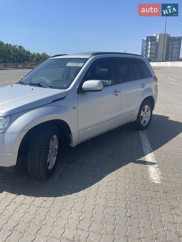 Внедорожник / Кроссовер Suzuki Grand Vitara 2006 в Николаеве фото 2 Внедорожник / Кроссовер Suzuki Grand Vitara 2006 в Николаеве