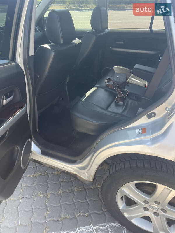 Внедорожник / Кроссовер Suzuki Grand Vitara 2006 в Николаеве фото 6 Внедорожник / Кроссовер Suzuki Grand Vitara 2006 в Николаеве