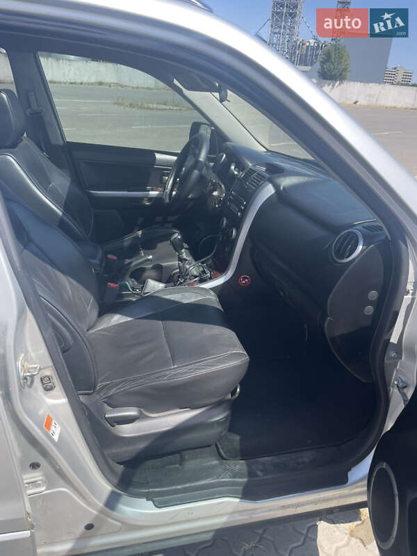 Внедорожник / Кроссовер Suzuki Grand Vitara 2006 в Николаеве фото 10 Внедорожник / Кроссовер Suzuki Grand Vitara 2006 в Николаеве