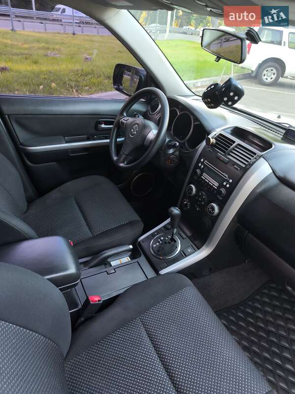 Внедорожник / Кроссовер Suzuki Grand Vitara 2006 в Киеве