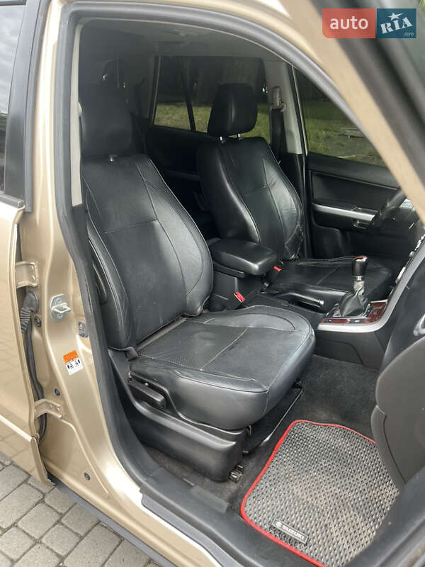 Внедорожник / Кроссовер Suzuki Grand Vitara 2006 в Львове фото 10 Внедорожник / Кроссовер Suzuki Grand Vitara 2006 в Львове