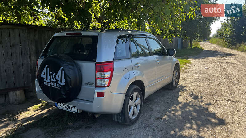 Внедорожник / Кроссовер Suzuki Grand Vitara 2008 в Киеве