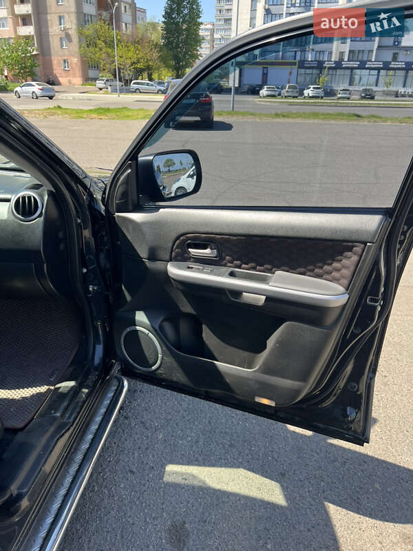 Внедорожник / Кроссовер Suzuki Grand Vitara 2006 в Черкассах фото 6 Внедорожник / Кроссовер Suzuki Grand Vitara 2006 в Черкассах