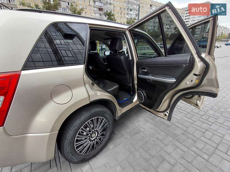 Внедорожник / Кроссовер Suzuki Grand Vitara 2006 в Днепре