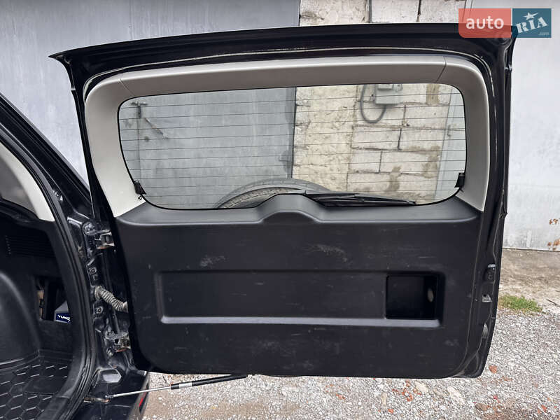 Внедорожник / Кроссовер Suzuki Grand Vitara 2010 в Городке фото 14 Внедорожник / Кроссовер Suzuki Grand Vitara 2010 в Городке