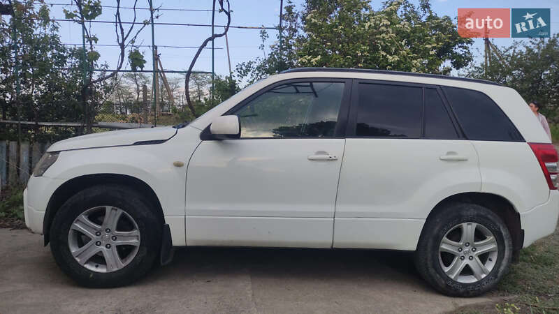 Внедорожник / Кроссовер Suzuki Grand Vitara 2007 в Белгороде-Днестровском фото 2 Внедорожник / Кроссовер Suzuki Grand Vitara 2007 в Белгороде-Днестровском