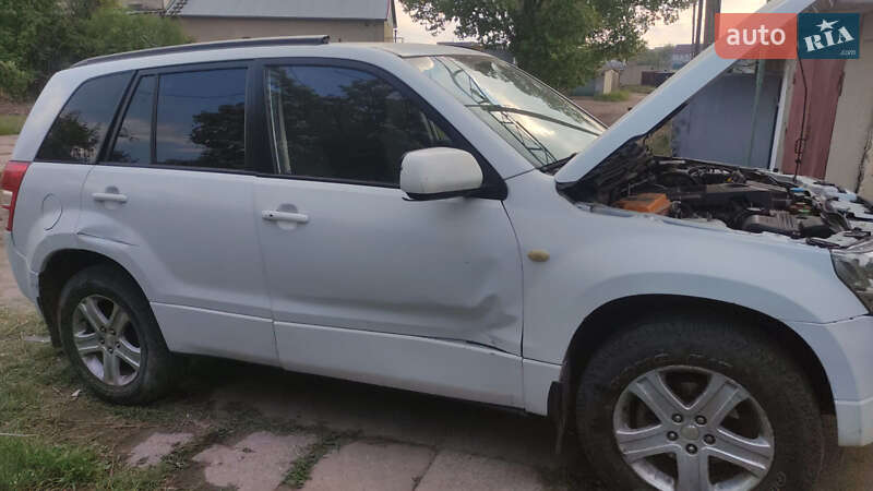 Внедорожник / Кроссовер Suzuki Grand Vitara 2007 в Белгороде-Днестровском фото 3 Внедорожник / Кроссовер Suzuki Grand Vitara 2007 в Белгороде-Днестровском