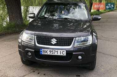 Позашляховик / Кросовер Suzuki Grand Vitara 2011 в Рівному